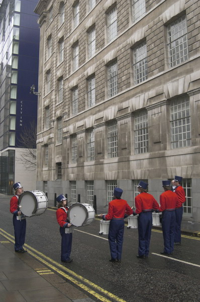 Picture &copy; Peter Marshall, 2004