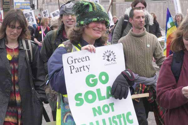 Picture &copy; Peter Marshall, 2004