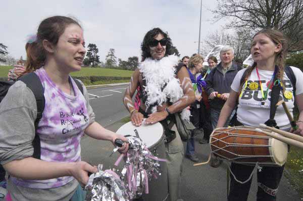 Picture &copy; Peter Marshall, 2004