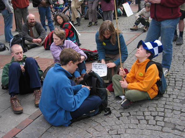 Picture &copy; Peter Marshall, 2004