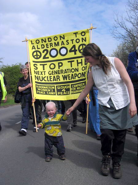 Picture &copy; Peter Marshall, 2004