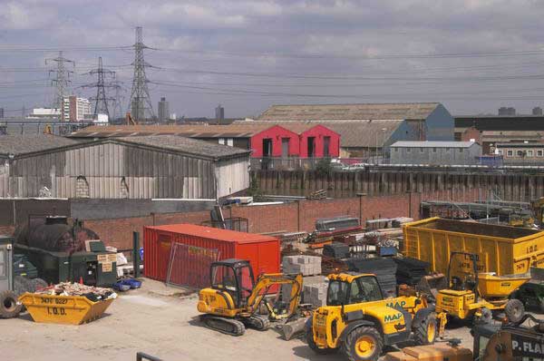 Picture &copy; Peter Marshall, 2004