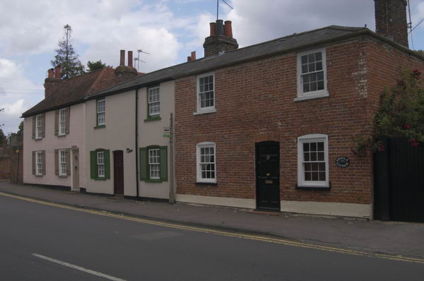 Picture &copy; Peter Marshall, 2004