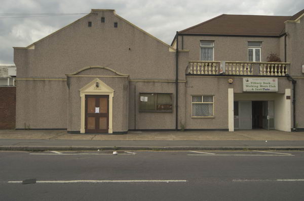 Picture &copy; Peter Marshall, 2004