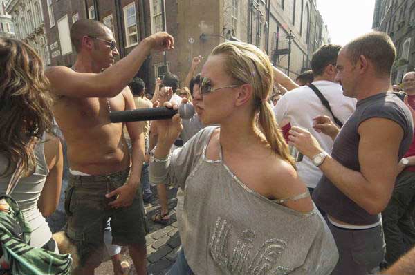 Picture &copy; Peter Marshall, 2004