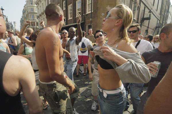 Picture &copy; Peter Marshall, 2004