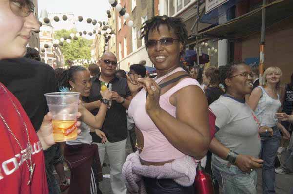 Picture &copy; Peter Marshall, 2004