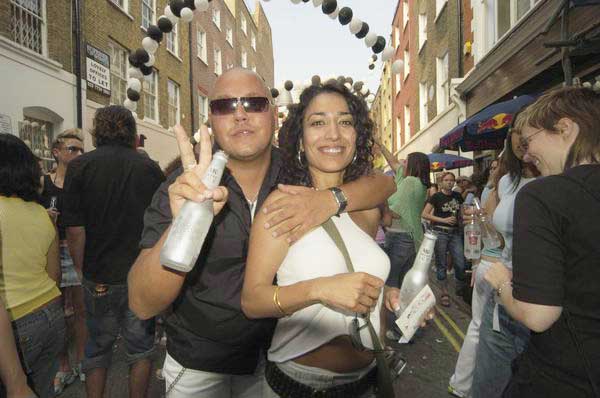 Picture &copy; Peter Marshall, 2004