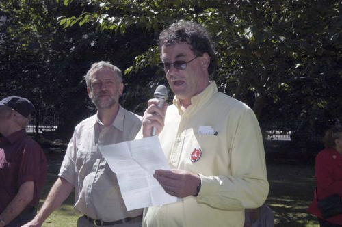 Picture &copy; Peter Marshall, 2004
