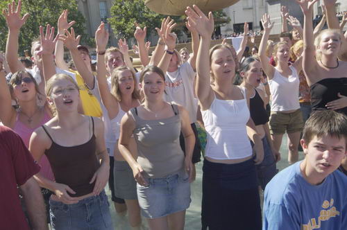 Picture &copy; Peter Marshall, 2004