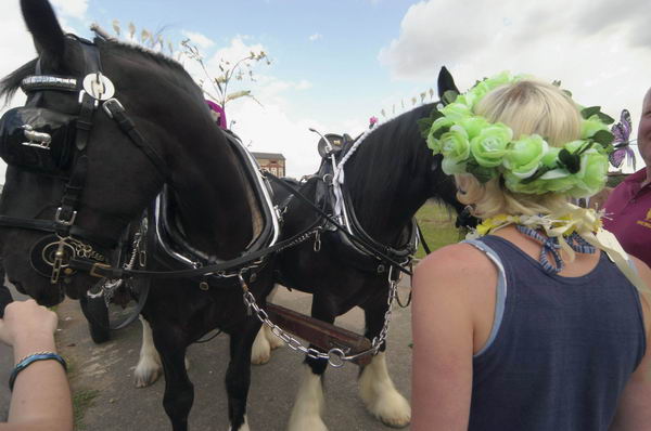 Picture &copy; Peter Marshall, 2004