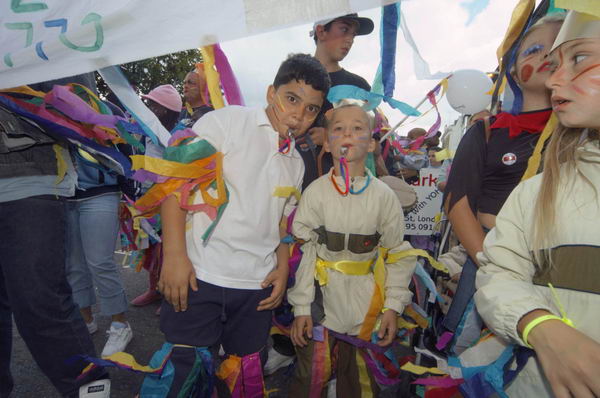 Picture &copy; Peter Marshall, 2004