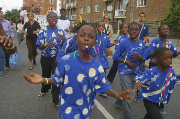 Picture &copy; Peter Marshall, 2004