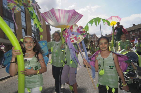 Picture &copy; Peter Marshall, 2004