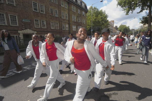 Picture &copy; Peter Marshall, 2004