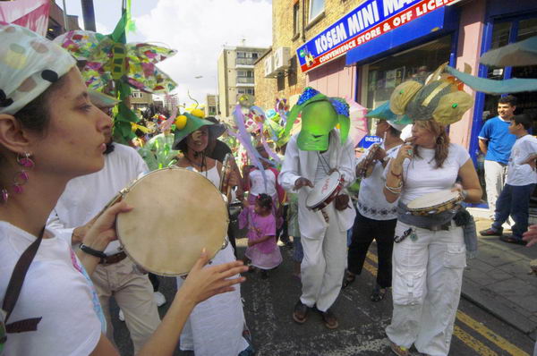 Picture &copy; Peter Marshall, 2004