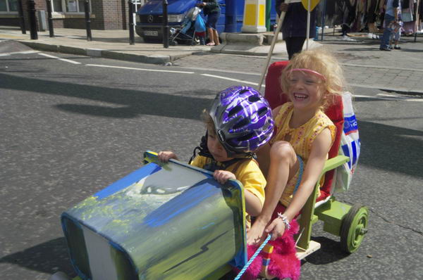 Picture &copy; Peter Marshall, 2004