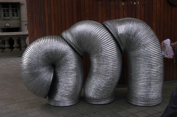 Picture &copy; Peter Marshall, 2004