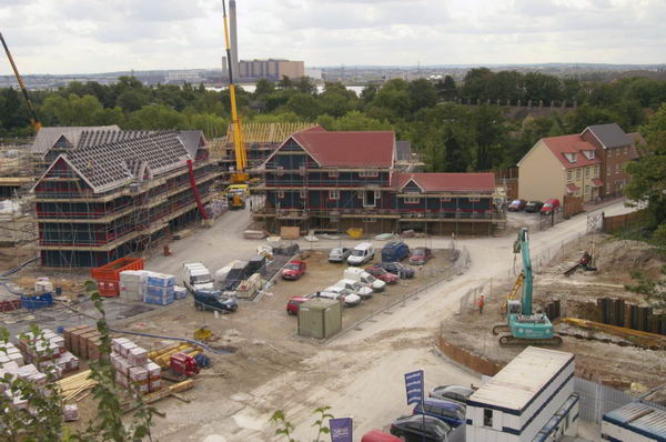 Picture &copy; Peter Marshall, 2004