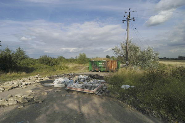 Picture &copy; Peter Marshall, 2004
