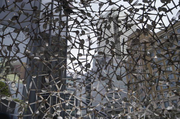 Picture &copy; Peter Marshall, 2004