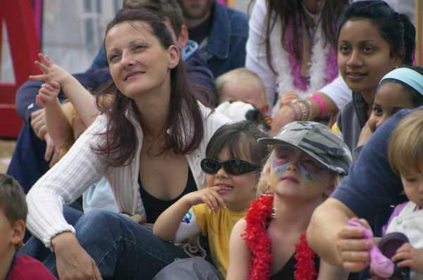 Picture &copy; Peter Marshall, 2004