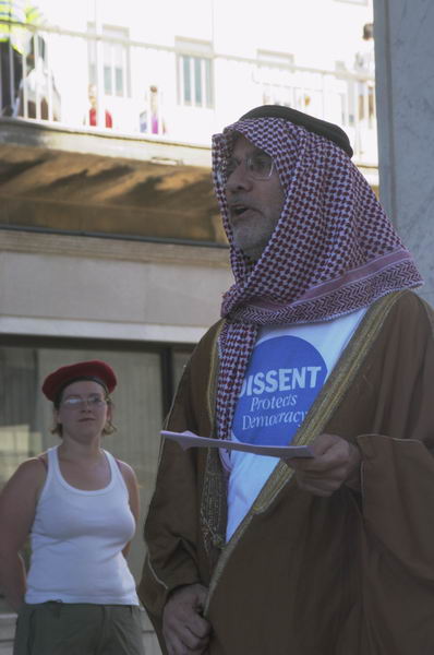 Picture &copy; Peter Marshall, 2004