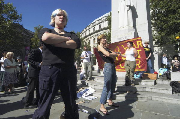 Picture &copy; Peter Marshall, 2004