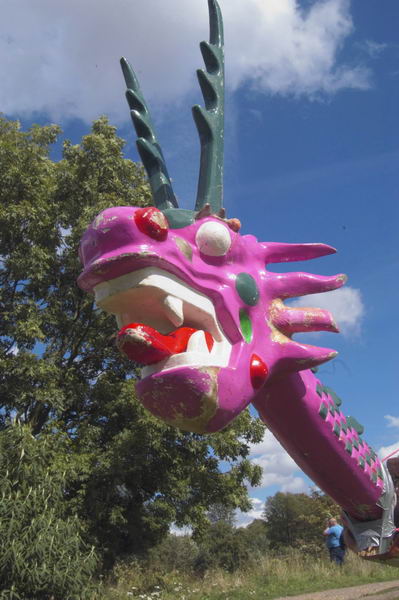 Picture &copy; Peter Marshall, 2004