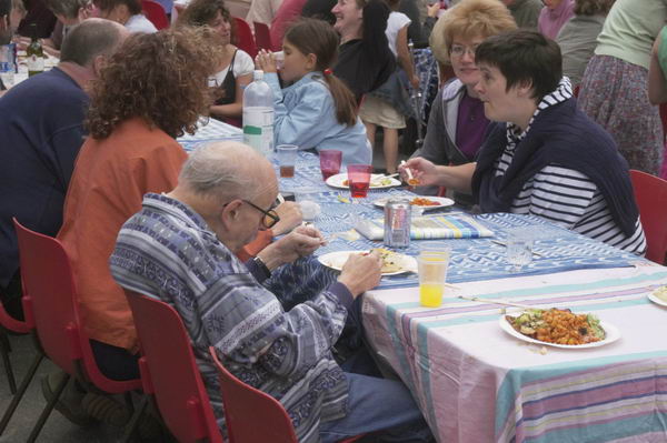 Picture &copy; Peter Marshall, 2004