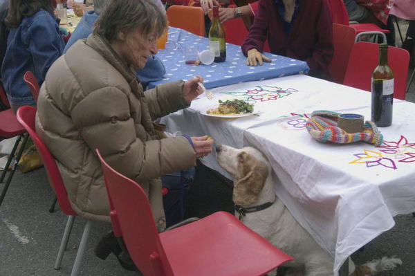 Picture &copy; Peter Marshall, 2004