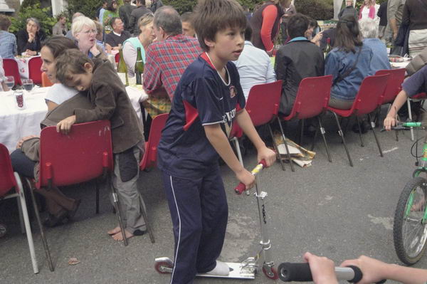 Picture &copy; Peter Marshall, 2004