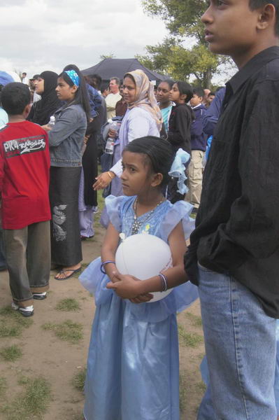 Picture &copy; Peter Marshall, 2004