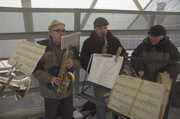 &copy; 2005, Peter Marshall