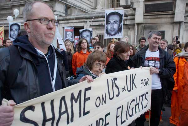 &copy; 2006, Peter Marshall. Protest against detentions at Guantanamo Bay