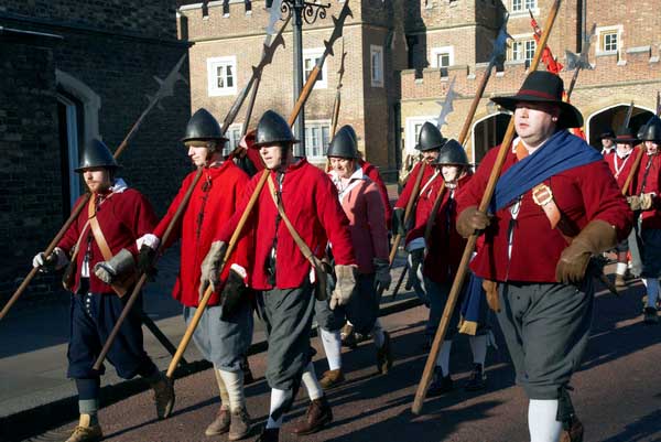(C) 2006, Peter Marshall: Kings Army Whitehall Parade
