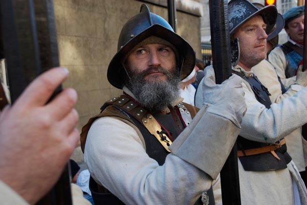 &copy; 2006, Peter Marshall: Kings Army Whitehall Parade