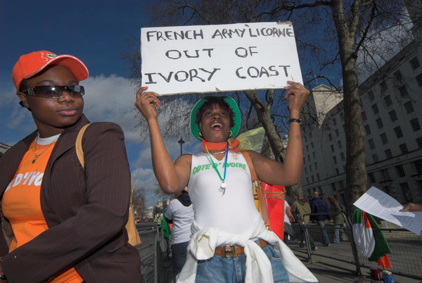 Ivorian Women Protest &copy; 2006, Peter Marshall