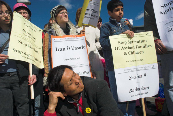 No Borders. &copy; 2006, Peter Marshall