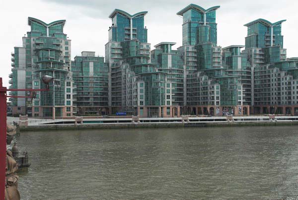 Vauxhall to Battersea &copy; 2006, Peter Marshall