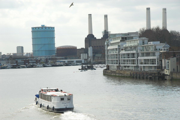 Vauxhall to Battersea &copy; 2006, Peter Marshall