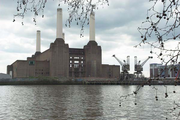 Vauxhall to Battersea &copy; 2006, Peter Marshall