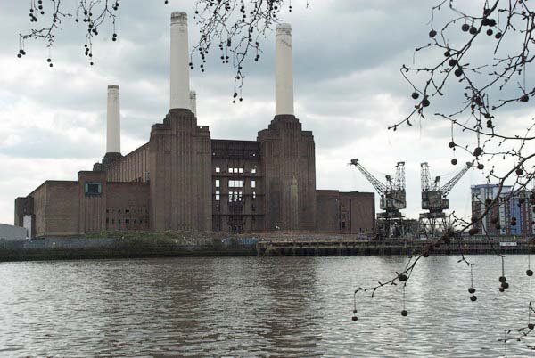Vauxhall to Battersea &copy; 2006, Peter Marshall