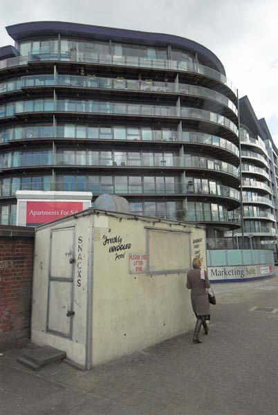 Vauxhall to Battersea &copy; 2006, Peter Marshall