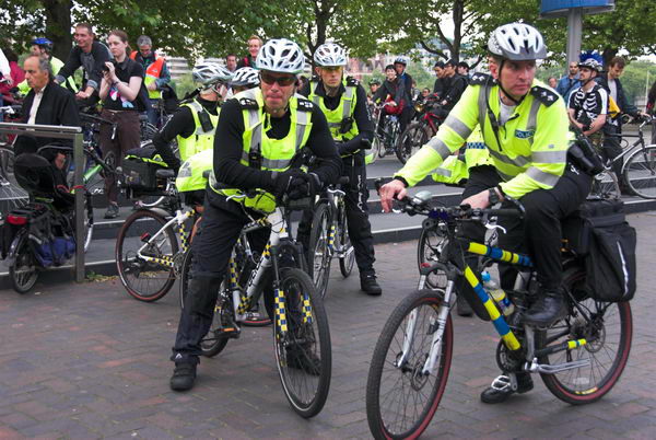 Critical Mass, London &copy; 2006, Peter Marshall