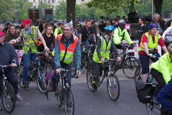 Critical Mass, London &copy; 2006, Peter Marshall