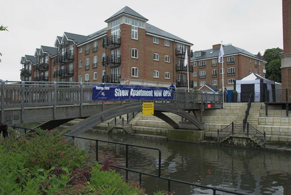 Brentford &copy; 2006, Peter Marshall