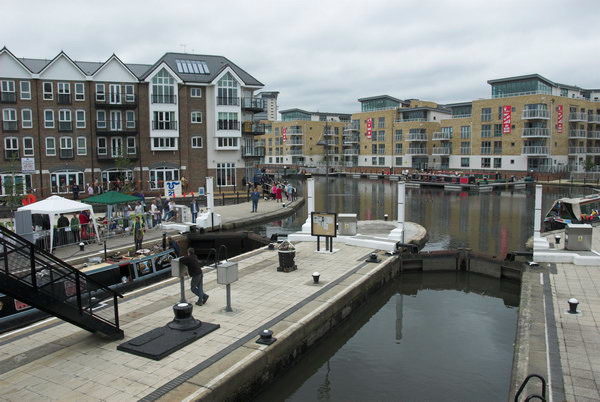 Brentford &copy; 2006, Peter Marshall