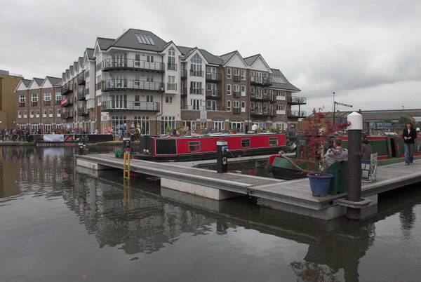 Brentford &copy; 2006, Peter Marshall