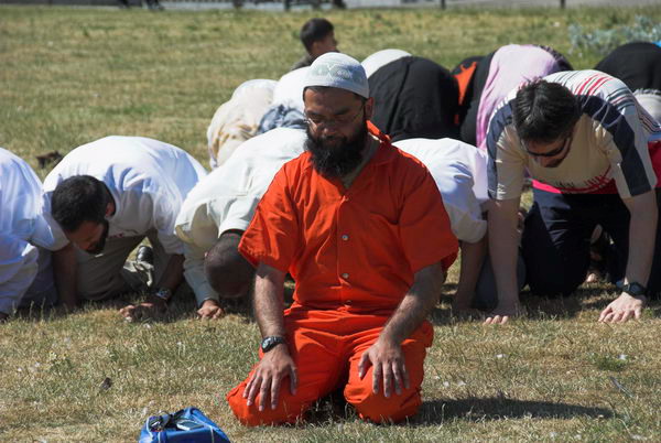 Shut Guantanamo Now &copy; 2006, Peter Marshall